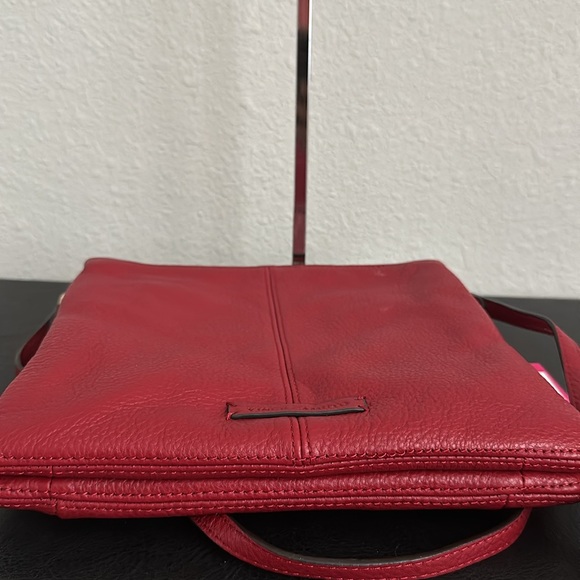 Vince Camuto Large Leather Crossbody - Min - Picture 8 of 8